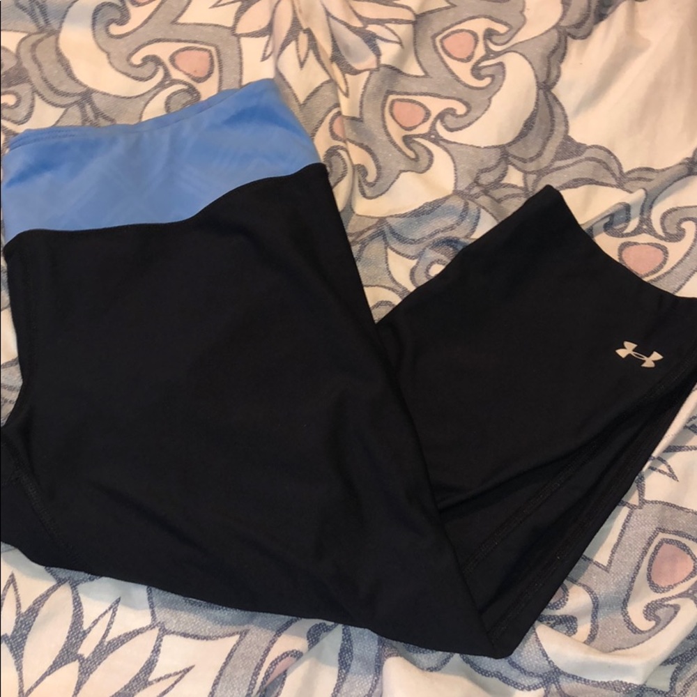 Under armor medium Capri leggings